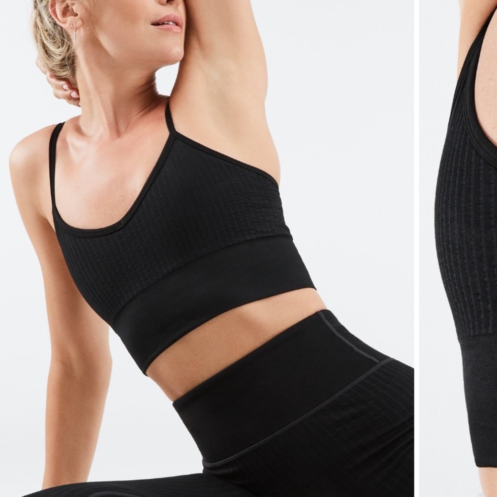 Fabletics Shauna Seamless Midi Sports Bra